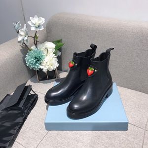 Bare Boots famous brand women's shoes end lulu 97 autumn winter new leather round head Martin British versatile triangle label black thick