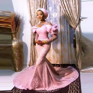 Pink Aso Ebi Syrenki Suknie Wieczorowe Sheer Neck Koraliki Koronkowe Aplikacje Długie Rękawy Prom Sukienka Plus Rozmiar Muzułmańscy Vestidos