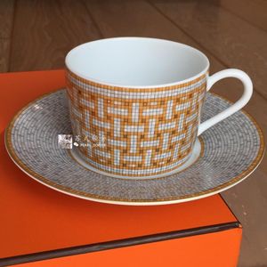 Tassen, Untertassen, europäisches Bone China-Kaffee- und Geschirr, Teller, Geschirr, Nachmittagstee-Set, Heimküche mit Geschenkbox