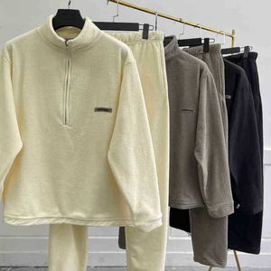hoodies hoodie dubbel trådbjörn av Gud Essentials Trendy Fleece tröja och byxor set