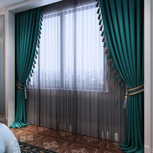 居間のためのヨーロッパの遮光のカーテンの寝室のベッドルームの固体豪華なベルベットのカーテンのタッセルがブラインドの断熱ドレープ