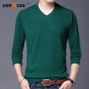 Casual Slim Fit Sweter Mężczyźni Klasyczny Czysty Czarny Sweter Mężczyźni Solidna Kolor V-Neck Pull Homme Cashmere Wool Swetry Koszulki MZM066 Y0907