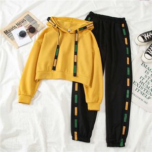 Casual Tracksuit Mulheres Amarelo / Green Hoodies e Harun Calças Dois Peça Terno Esportivo Feminino Novo Carta Imprimir Student Sets TZ12 Y0625