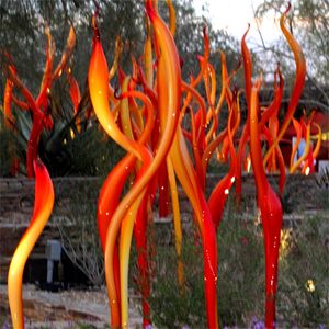 Mão criativa Brown Glass Reeds Laranja Murano lança lâmpada de assoalho jardim ao ar livre escultura permanente para o projeto do hotel projeto arte artesanato decoração