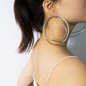 Simple geometric earrings new ins popular Fashion luxury designer beautiful butterfly heart clip earrings for woman girls 1239 B3