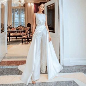 Elegancki Satynowy Kombinezon Suknia Ślubna 2021 Biały Długi Pociąg Suknie Ślubne Niski Vestidos De Novia Proste spodnie Garnitur Bride Dresses Custom