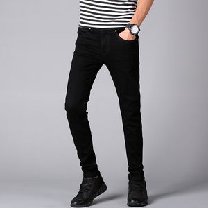 Erkek Skinny Jeans Klasik Erkek Moda Tasarımcısı Elastik Düz Siyah / Beyaz Kot Pantolon Slim Fit Streç Denim Kot