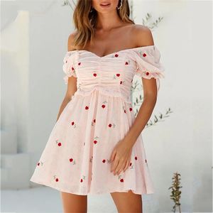 Föridolblomma brousodery spets klänning bomull vintage kort blommig boho sommar klänning kvinnor strand rosa ruched av axelklänning 210415