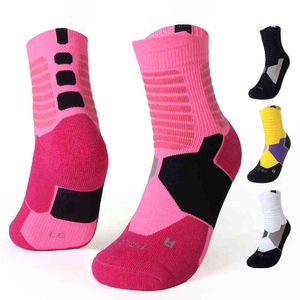 Performance Sport Crew Socken Männer Outdoor Elite Fitness Basketball Lauf Socke Atmungsaktive Dicke Kissen Kompression Viertel Socke Y1222