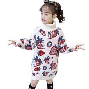 Barnens Turtleneck Starwberry Stickad tröja för tjejer Casual Style Turtlenecks Barn Vår Höstkläder Tjej 210527