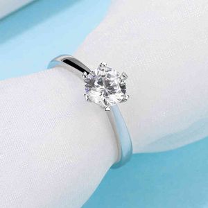 925 silver heart 6 claws Smooth setting Moissanite ring Engagement Anniversary Ring 1ct round excellent cut