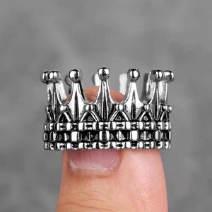 2021 Anelli a fascia di alta qualità Moda cool elegante Vintage Queen Crown Anello da uomo in acciaio inossidabile Argento e nero Taglia: 7-13