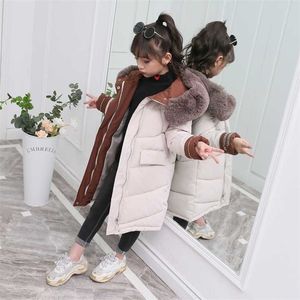 子供の冬のダウンコットンジャケットファッションの女の子の服子供服厚いパーカーの毛皮フード付きスノースーツのアウターコート211203