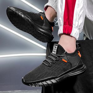 Najwyższej Jakości 2021 Przyjazd Męskie Kobiety Sporty Buty do biegania Najnowsze Dzianiny Biegowie Białe Białe Outdoor Tenis Sneakers Rozmiar 39-44 Wy13-G01