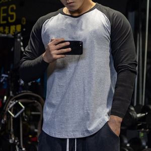 Homens de algodão camiseta manga comprida camisa de retalhos fisiculturismo curvado hem treino fitness t-shirt homens y0322