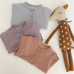 Babies och spädbarn Ren bomull 3 färger Långärmad T-shirts Höst Baby Boys Girls Base Tees 210508