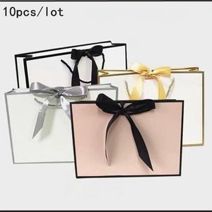 Present Wrap Bag With Ribbon Hands Box Food Cake Candy Boxes Kraft Paper Cardboard Packaging Wedding Födelsedagsfest Favors