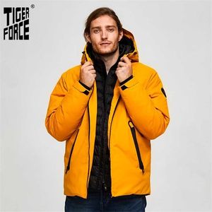 Tiger Força Oversize Homens Casaco de Inverno Esporte Esqui para Jaqueta De Neve À Prova D 'Água Fake Dois Com Capuz Macho Thicken Coat 220105