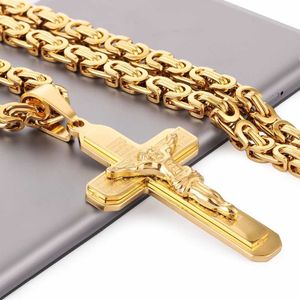 Krucyfiks Jezus Krzyż Naszyjnik Stainlsteel Chrystus Wisiorek Gold Byzantine Chain Men Naszyjniki Biżuteria Prezenty 22 (55 cm) NZ015 x0707