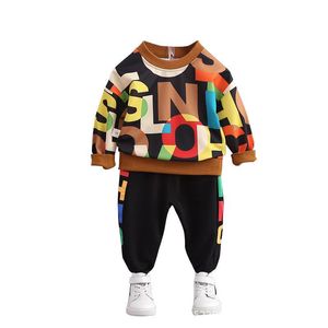 子供秋のスーツの長袖ファッション服1 歳の赤ちゃん男の子洋風西スタイルスウェーターハート ズボンセット子供衣装1853 Z2