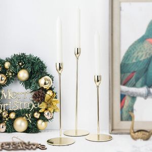 Party Decoration Wedding Table Centerpiece European Metal Candle Holder Golden Simple Christmas Event Road Lead Bar Vardagsrum