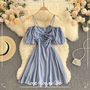 LoveflowerLife Sommar Elegant Kvinna Bow Puff Sleeve Party Dress Kvinnor Sexig V-Neck Spaghetti Strap Off Shoulder Mini Dress 210521