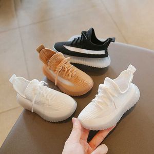 Dzieci Sneaker Wiosna Dzieci Siatki Buty Chłopcy Dziewczęta Buty Biegowe Buty Miękkie Dolne Płótno Casual Sport Sneakers Dropshipping X0703