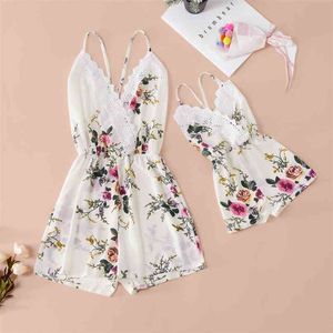 Lace Side Floral Print Matching White Sling Shorts Rompers 210528