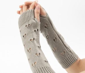 New Warmer Winter Women Gloves Stylish Hand Girl Arm Crochet Knitting Hollow Heart Mitten Warm Fingerless Gloves GC735