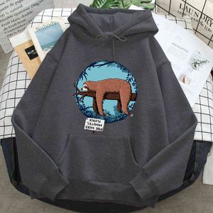 Sleeping Sloth Print Hoodies Man Women Casual Loose Sweatshirts Cartoon Anime Harajuku Vintage Streetwear Hooded Hip Hop Hoody H0909