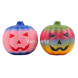 10cmの子供のハロウィーンのギフトカボチャスキッシュ虹カボチャゆっくりリバウンドの手絞りのおもちゃT2i52950