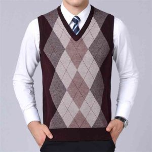 Moda marki Swetry męskie swetry V Neck Slim Fit Bights Knit Bez Rękawów Jesień Koreański Styl Casual Mężczyźni Odzież 210923