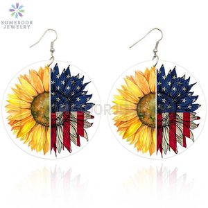 Somesoor Unabhängigkeitstag Sonnenblume Amerikanische Flagge Holztropfenohrringe Usa Soul Design Print Loops Baumeln Schmuck für Frauen Geschenk Q0709