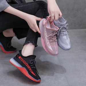 Kadın Mesh Casual Nefes Koşu Ayakkabıları Moda Eğilim Spor Sneakers Eğitmenler Açık Koşu Yürüyüş Boyutu 36-40