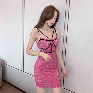 Clube Nightclub Mulheres Sexy Deep V Lace Strap Baixo Peito Saco Hip Feminino Vestido Topless Dresseless Sem Mangas Lady Lady Joelho-Comprimento 210416