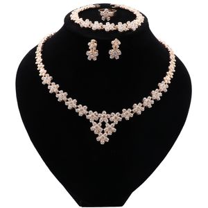 Afrika Altın Renk Takı Seti Trendy Çiçek Kristal Kolye Küpe Bilezik Yüzük Pretty Dubai Kadın Düğün Jewellry