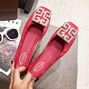 Sapatos sem cadarço AAA FamtiYaa para mulheres Sapatilhas de balé rasas para mulher Sapato raso feminino bordado vermelho 2020 moda primavera verão