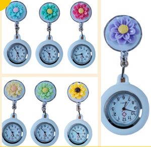 Прекрасный мультфильм цветок модели медсестра врача часы убирающиеся карманные часы красочные подарок для больницы медицинские женщины мужские часы