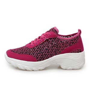 2021 Designer löparskor för kvinnor vit grå lila rosa svart mode mens tränare högkvalitativa utomhus sport sneakers storlek 35-42 wh