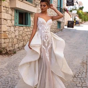Gorgeous Mermaid Wedding Dresses Spaghetti Strap Sleeveless Bridal Gown Custom Made Backless Detachable Train Floor Length Robes De Mariée