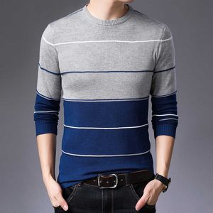 2021 New Autumn Outfit High Quality Crew Neck Sweater Striped Slim Men Shirt Fit Casual Social Long Sleeve Plus Size Male Y0907