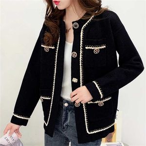 Zoki Autunno Donne Cappotto Manica Lunga Petto Singolo Coreano Morbido Bottone Moda Giacca di Lana Bianco Nero Inverno Casual Vestiti Della Signora 211112