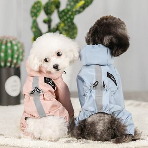 Küçük Köpek Yağmurluk Yağmur Botları Set Kapşonlu Dört Bacak Pet Yağmurluk Yansıtıcı Şerit Polyester Kaymaz Silikon Su Geçirmez Yağmur Çizmeleri O