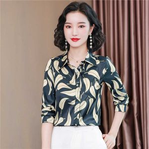韓国のファッションシルク女性ブラウスオフィスレディーリーフパターンシャツとブラウスサテンレディーストップスプラスサイズxxxl 210531