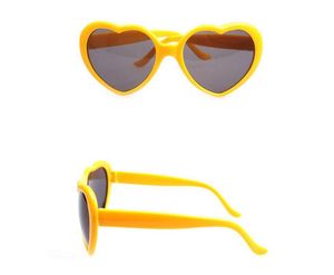 Plaj Bayan Güneş Gözlüğü Lüks Erkek Güneş Gözlükleri Kalp Şeklinde Erkekler Tasarımcı Gözlük Degrade Metal Menteşe Moda Kadın Gözlük Glitter2009