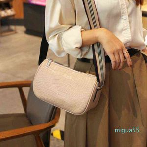 Bolsas de ombro moda couro pequeno feminino versão coreana crossbody bolinhos baotou cowhide único-ombro