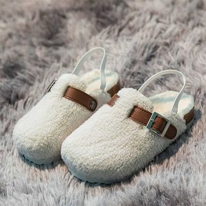 Barn fuzzy tofflor Boys Girls Fur Slides Inomhus Skor Varmt hus Barn Non-Slip Casual Floor Skor Plush Tofflor Vinter 211023