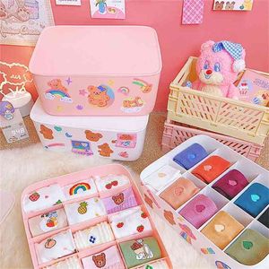 W&G Ins Cartoon Bear Underwear Bra Panty Organizer Closet Storage Box Plastic Cute Household Fnishing With Lid 210922