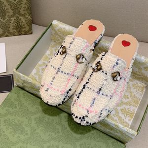 2021 Womens Sandal Slipper Baotou Embroidered Horsebit Ladies Half Slippers Fashion Flat Hollow Mules
