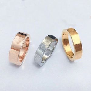 Fashion classic love ring with diamond luxury creative couple jewelry exquisite gift box packaging
